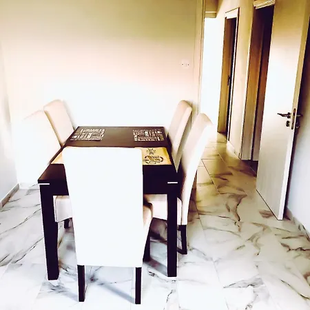 Milto Central Apartment Larnaca